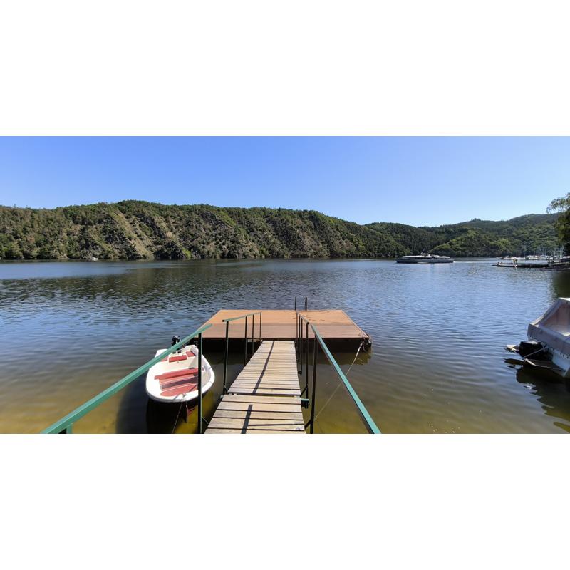 SLAPY chatičky Zivohost ZATOKA - 8a25b38a_zatoka_molo_1200x628.jpg