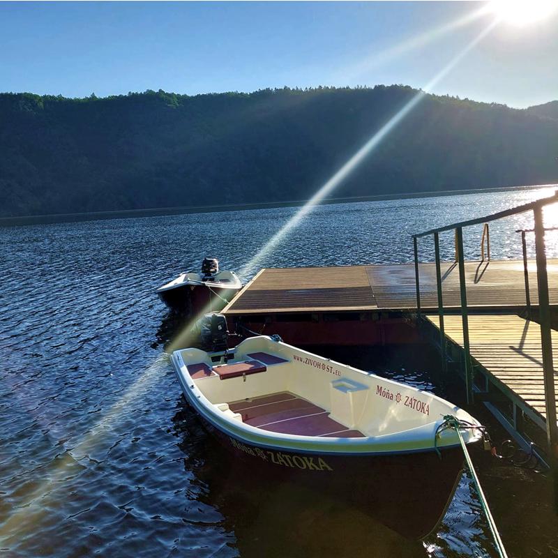 Půjčovna lodiček Zátoka - lode-slapy-zivohost-01.jpg