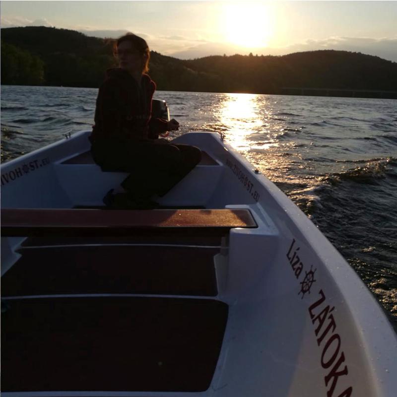 Půjčovna lodiček Zátoka - lode-slapy-zivohost-04.jpg