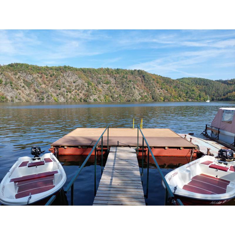 Areál Zátoka - Živohošť - molo.jpg