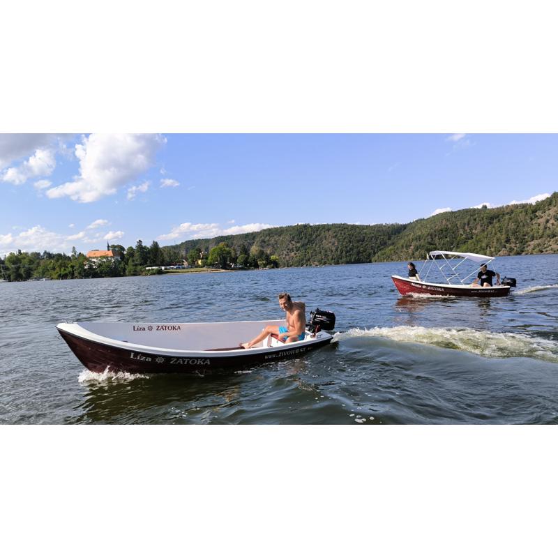 Molo a loďky Zátoka